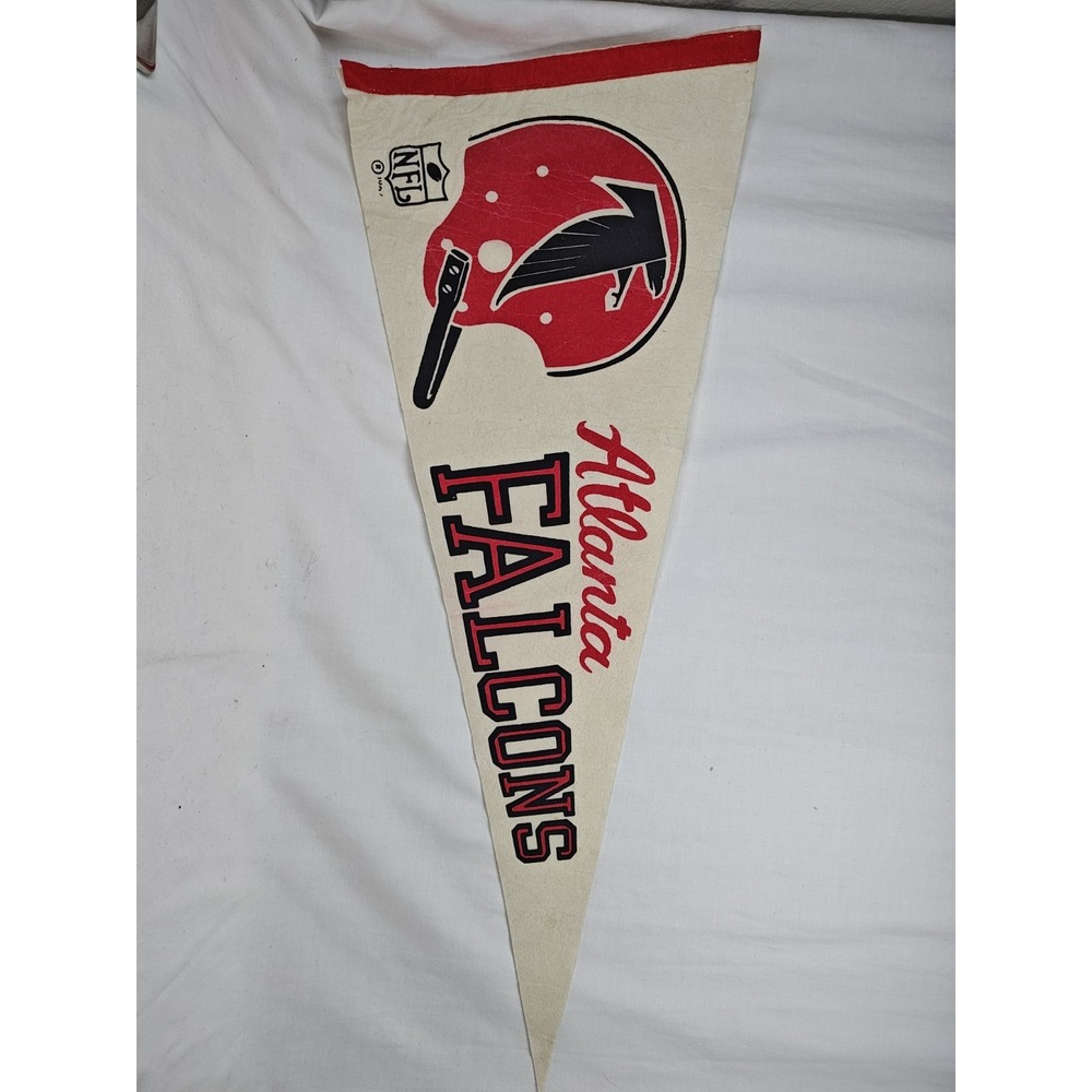 Vintage 60s Atlanta Falcons Felt Pennant Screaming Falcon Helmet Off White 29"
